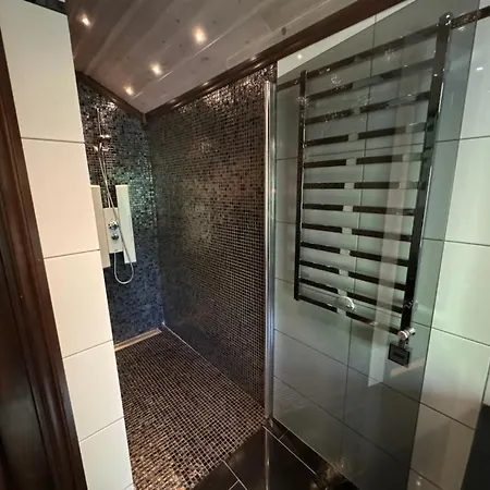 Helligbergvegen 1 Hotell