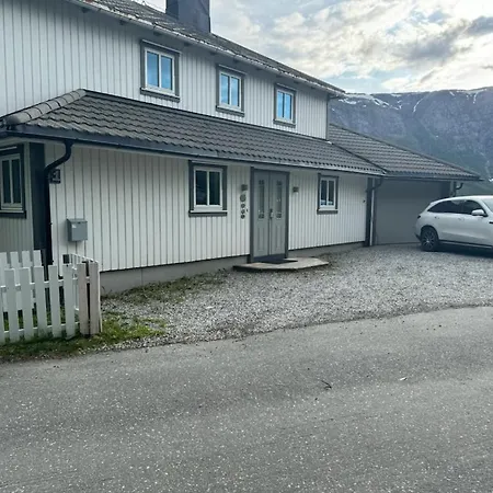 Hotell Helligbergvegen 1 Mosjøen